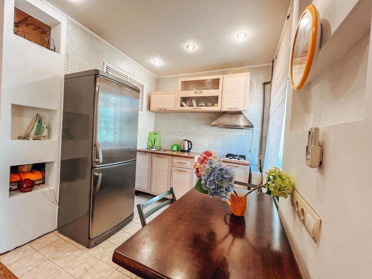 Apartment In The Center Of Kiev Eksteriør billede