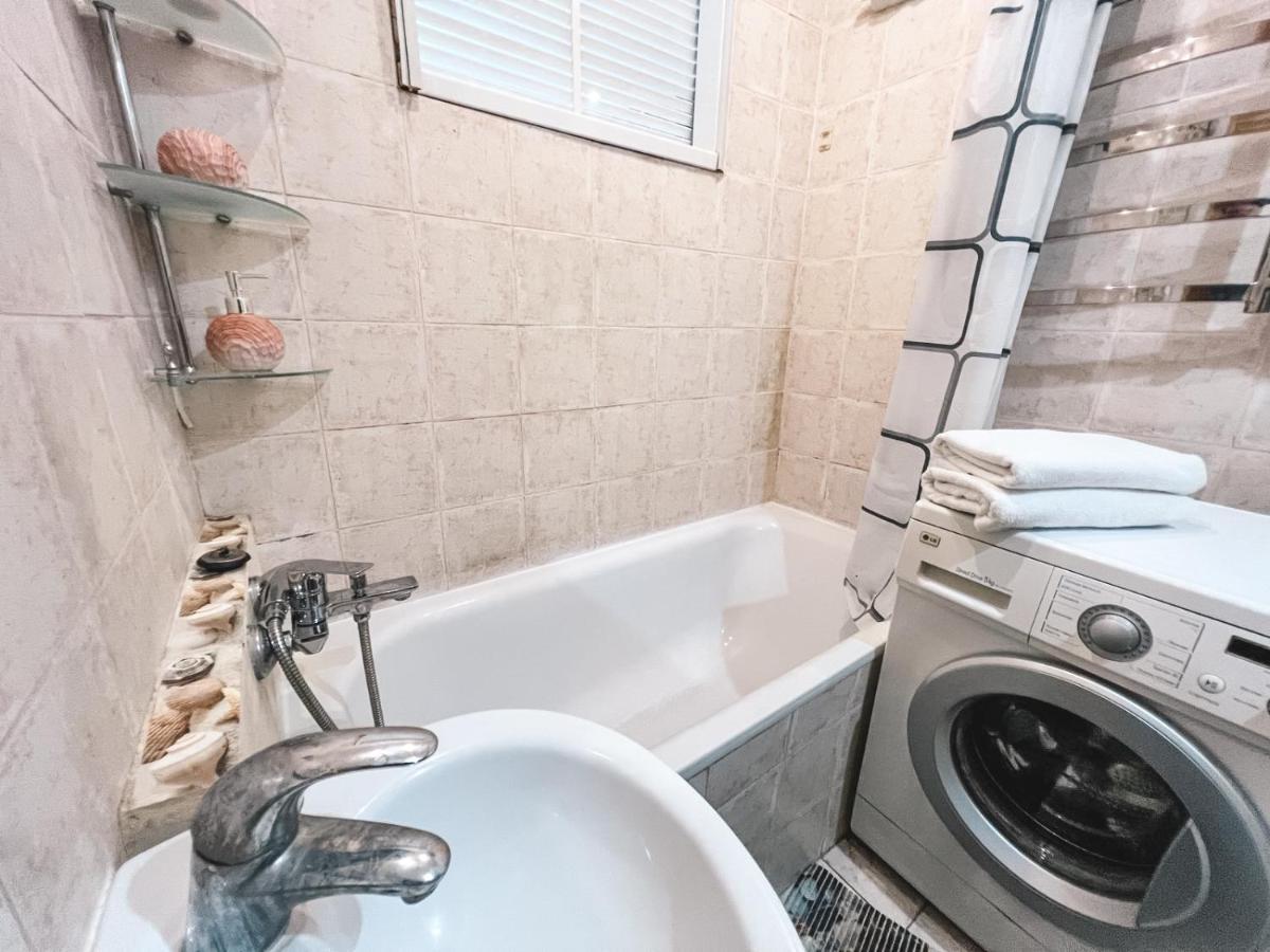 Apartment In The Center Of Kiev Eksteriør billede