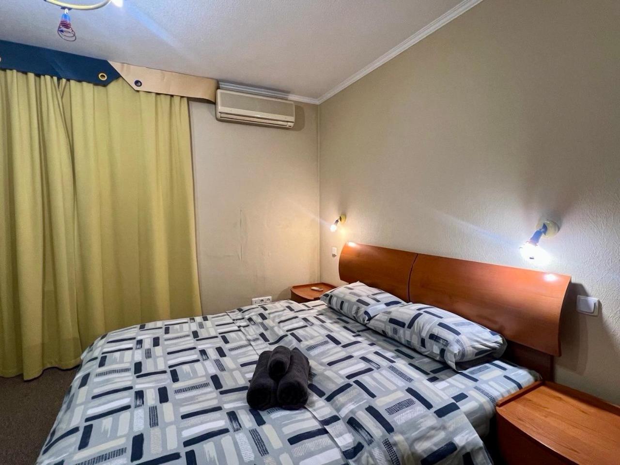 Apartment In The Center Of Kiev Eksteriør billede