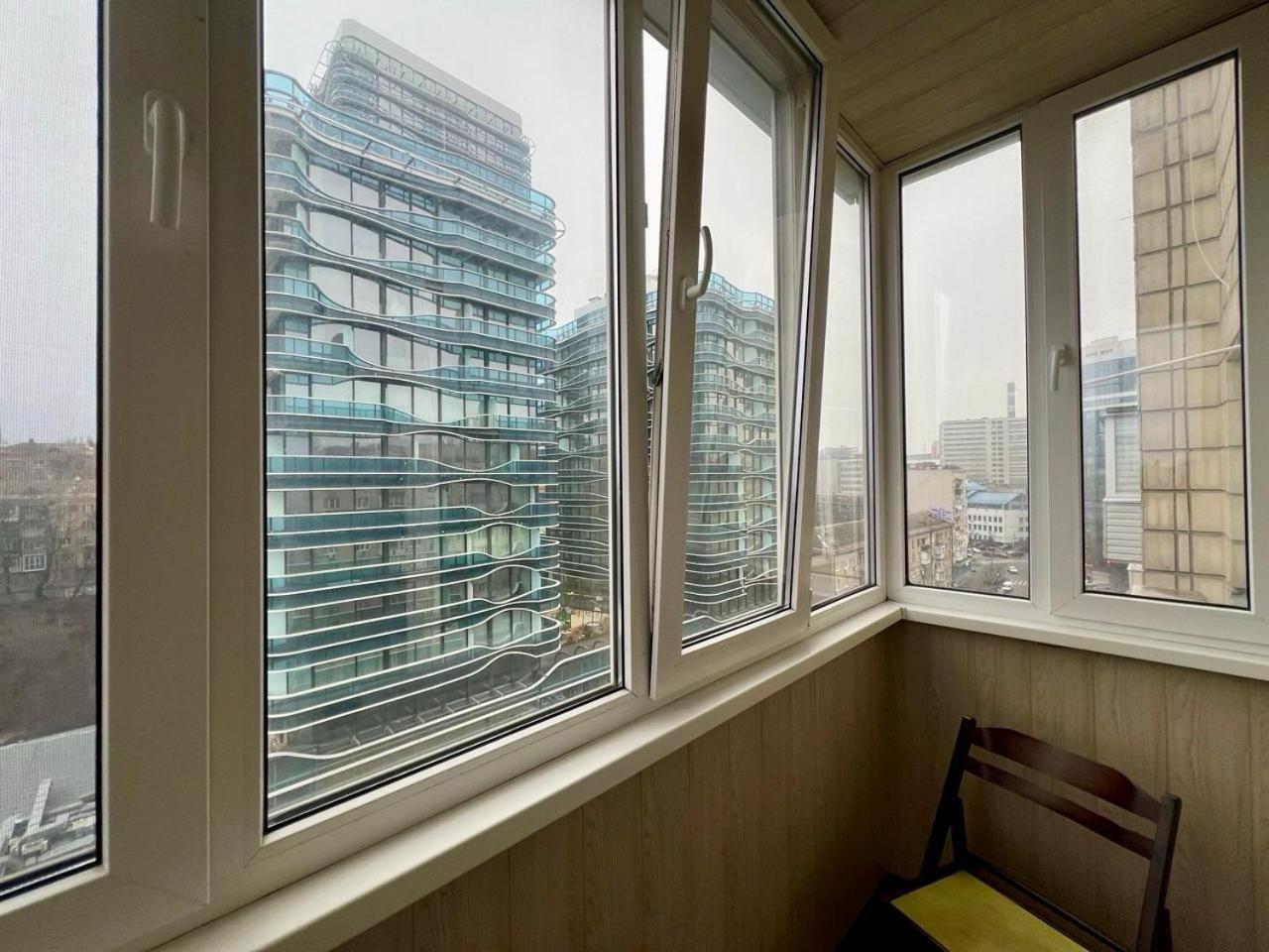 Apartment In The Center Of Kiev Eksteriør billede