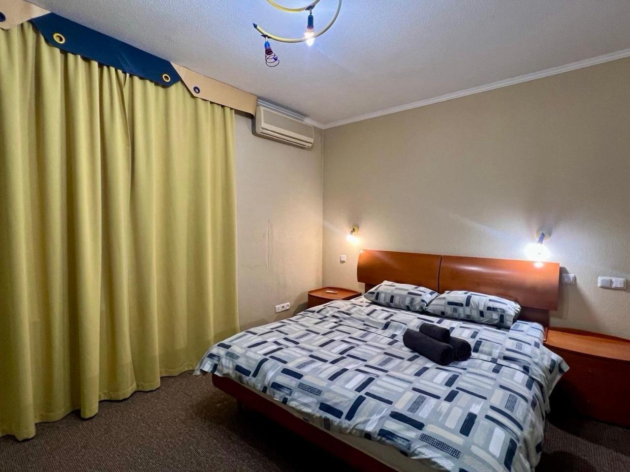 Apartment In The Center Of Kiev Eksteriør billede