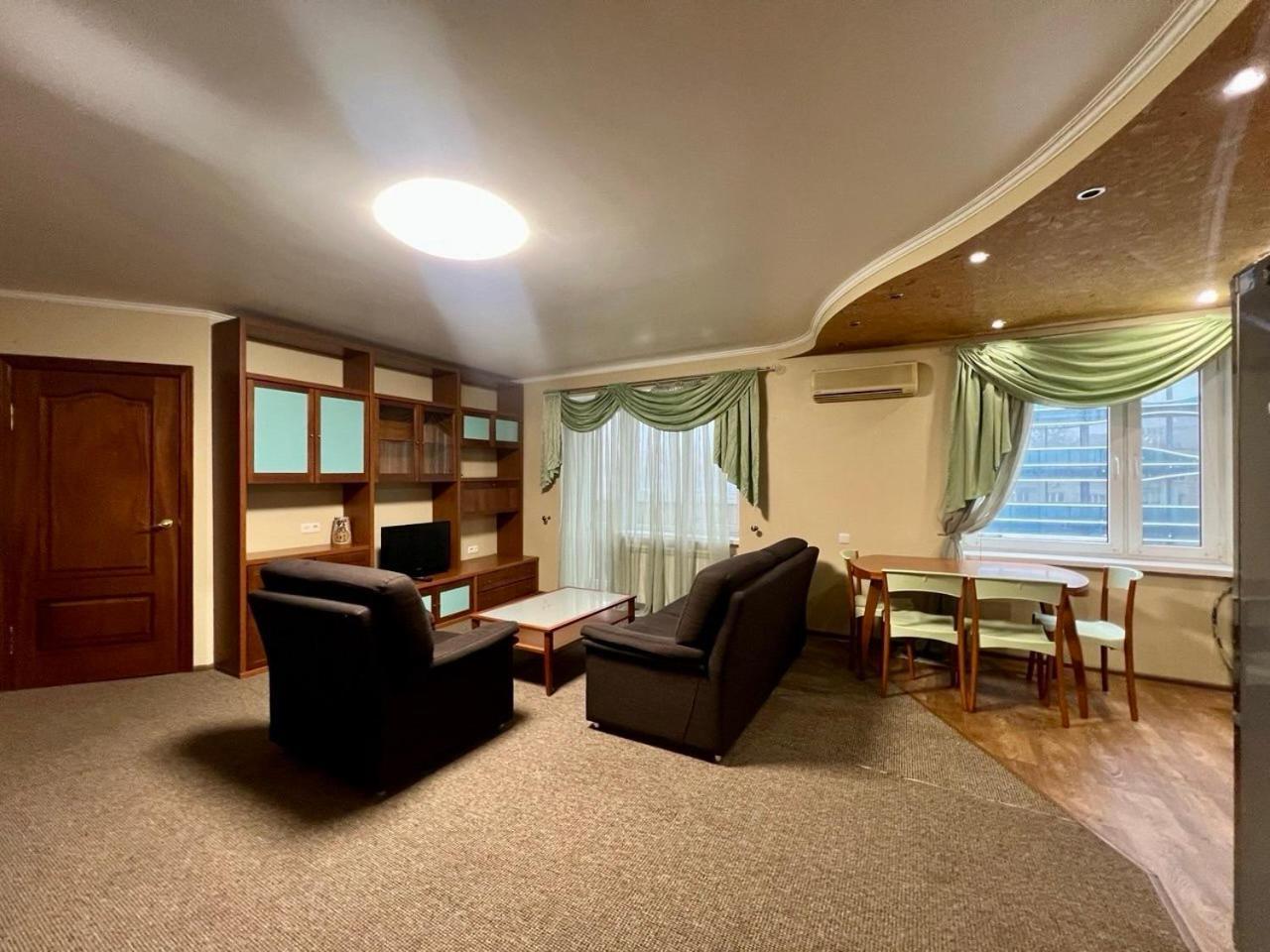 Apartment In The Center Of Kiev Eksteriør billede
