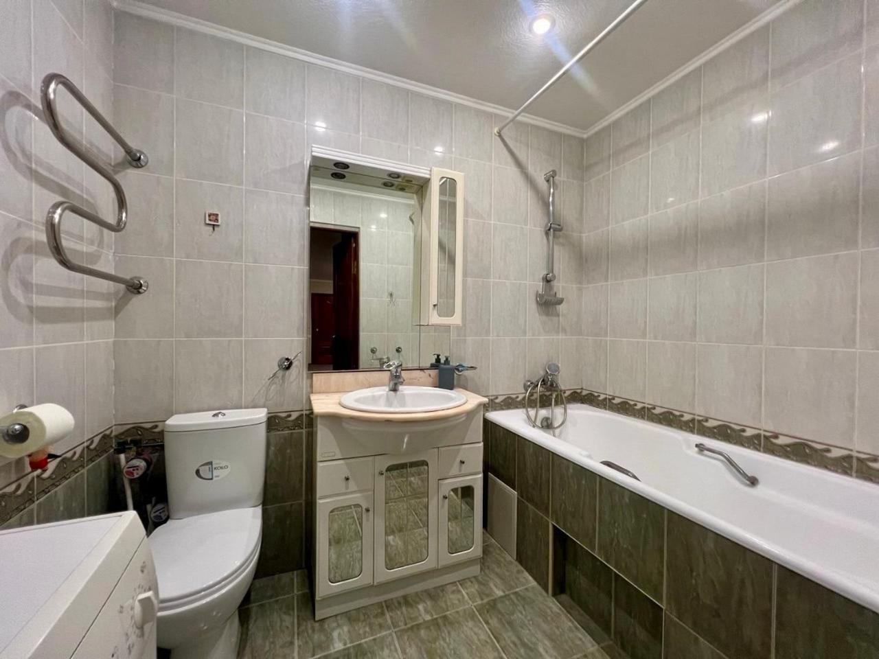 Apartment In The Center Of Kiev Eksteriør billede