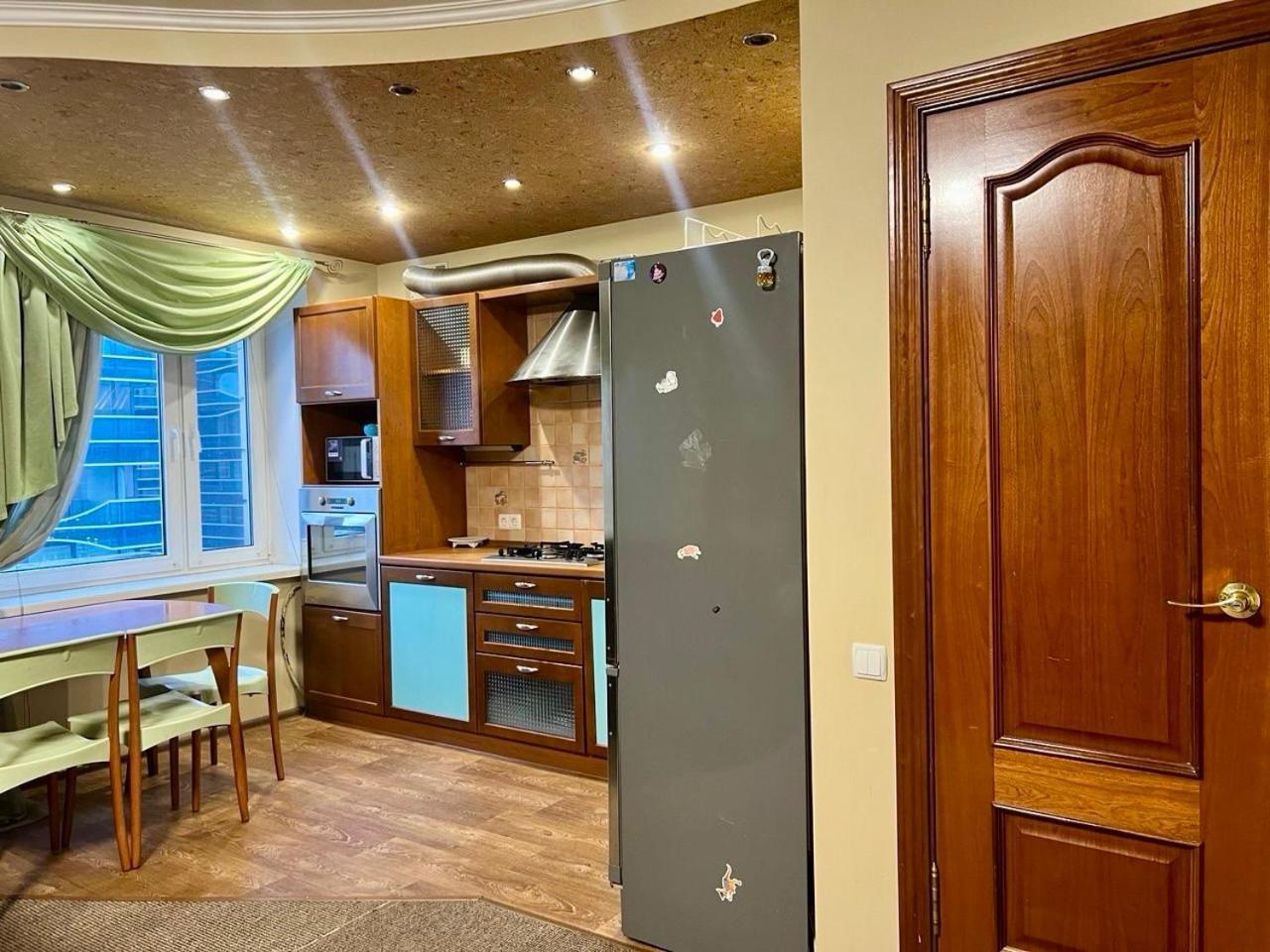 Apartment In The Center Of Kiev Eksteriør billede