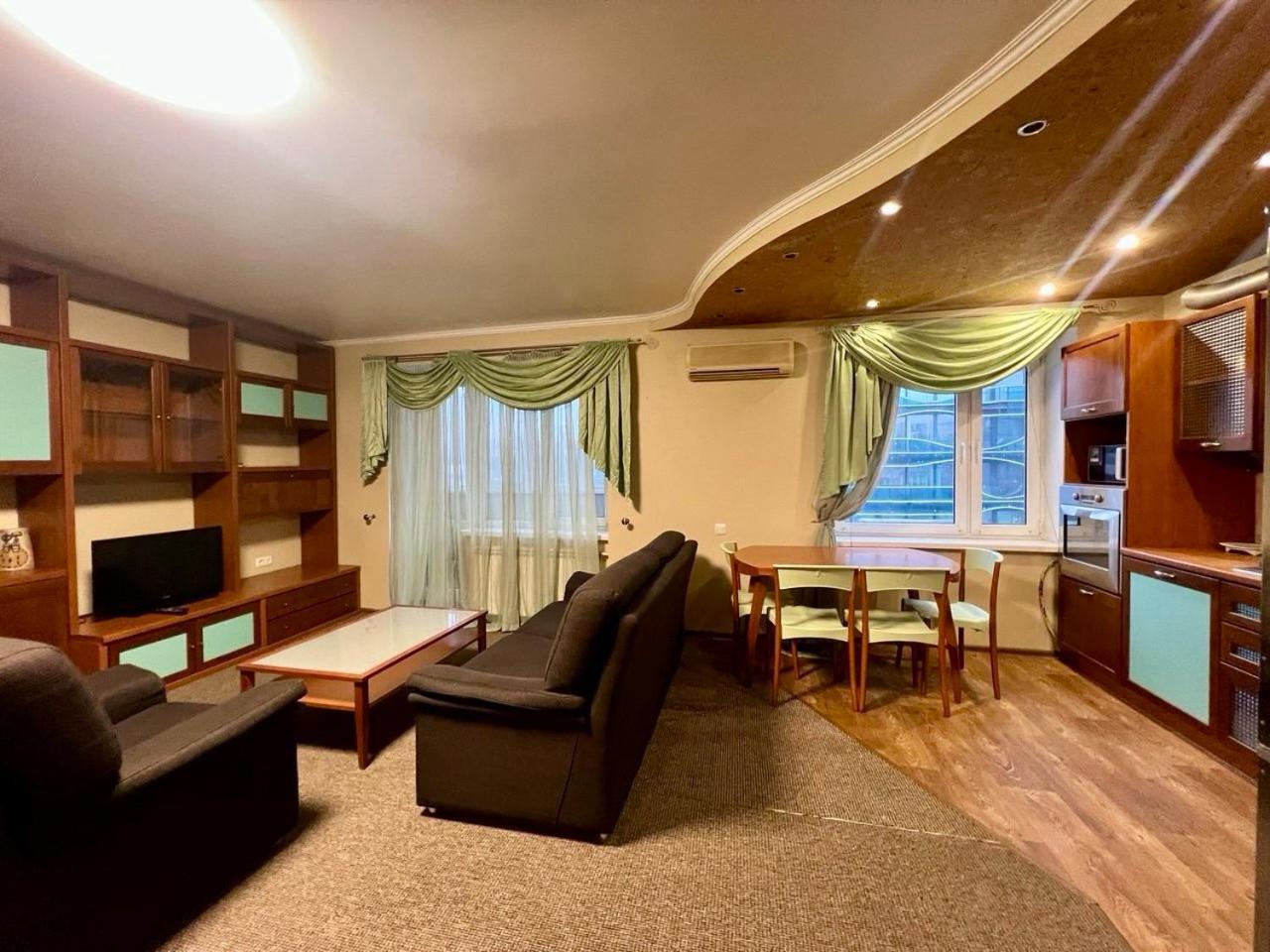 Apartment In The Center Of Kiev Eksteriør billede